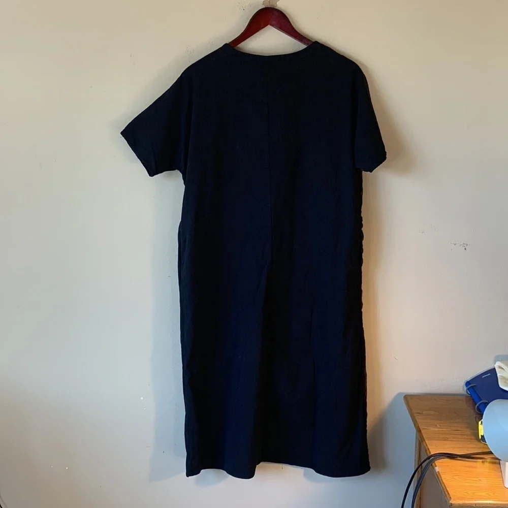 Caara Women Throwing Shade Pullover Relaxed Midi Dress Small Capsule Minimal - Picture 10 of 14